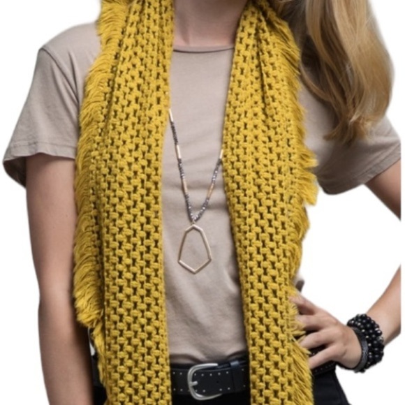 NWT Mustard Yellow Soft Net Scarf With Fringe Frayed Accent - Picture 2 of 2